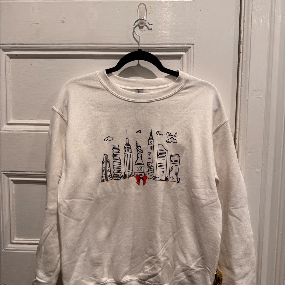 Gildan White Crewneck